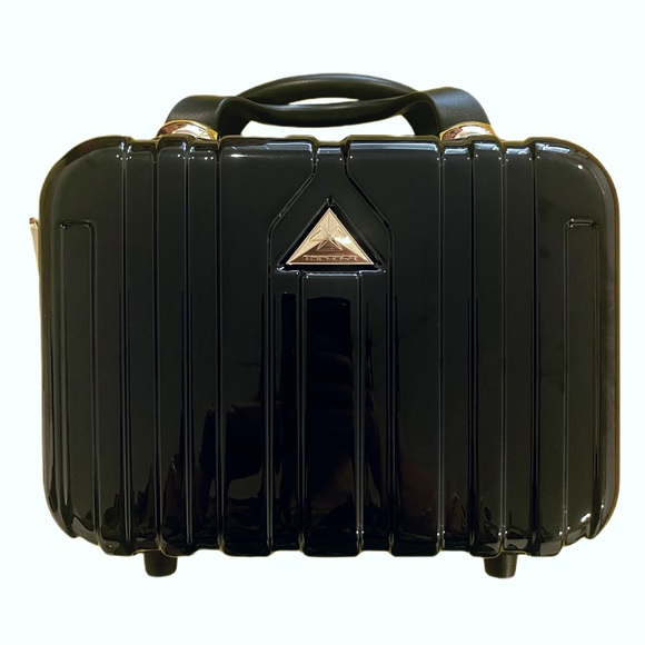 Bags Triforce Hardside Beauty Case Poshmark